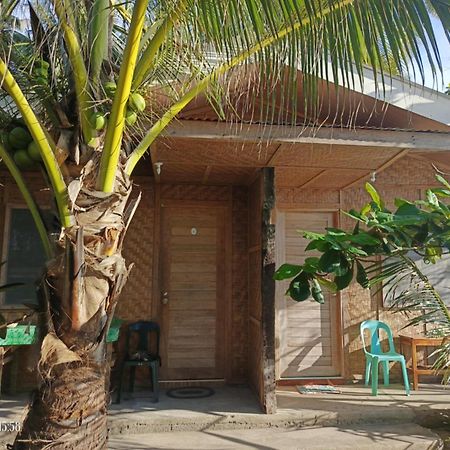 Enrico'S Guesthouse Siquijor Exteriör bild